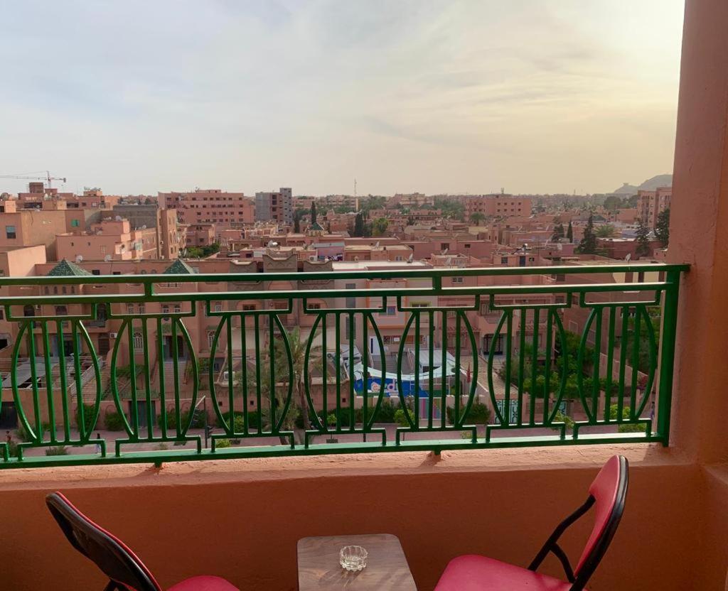 Appartement Perle Rare Au Centre De Marrakech Marrakesh Exteriör bild